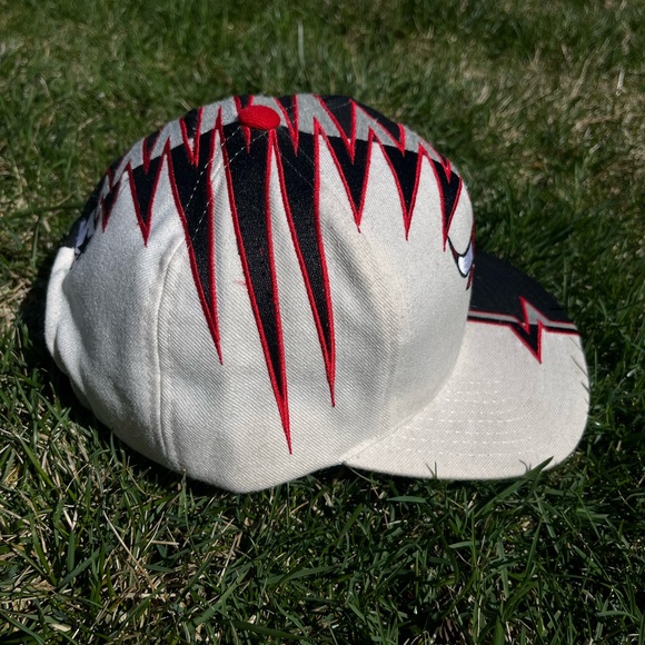 Vintage Chicago Bulls Starter Shockwave Snapback Hat Cap 90s NBA - Picture 2 of 6